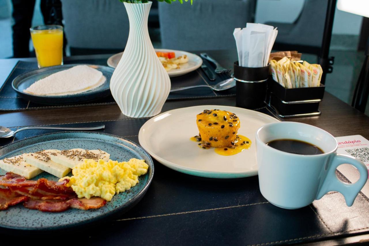 Hotel Esuites Virginia Luxemburgo