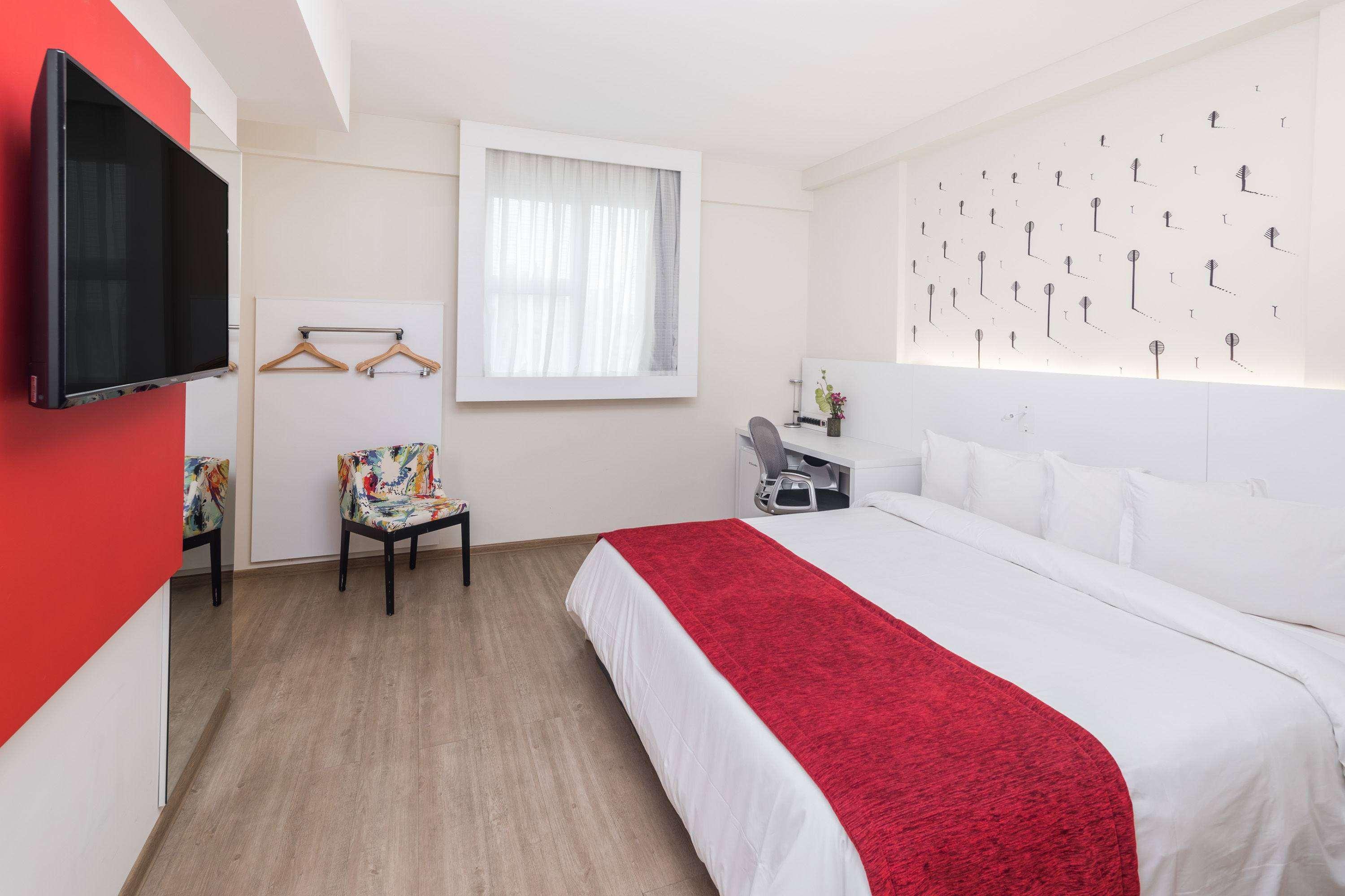 Hotel Esuites Virginia Luxemburgo 4*